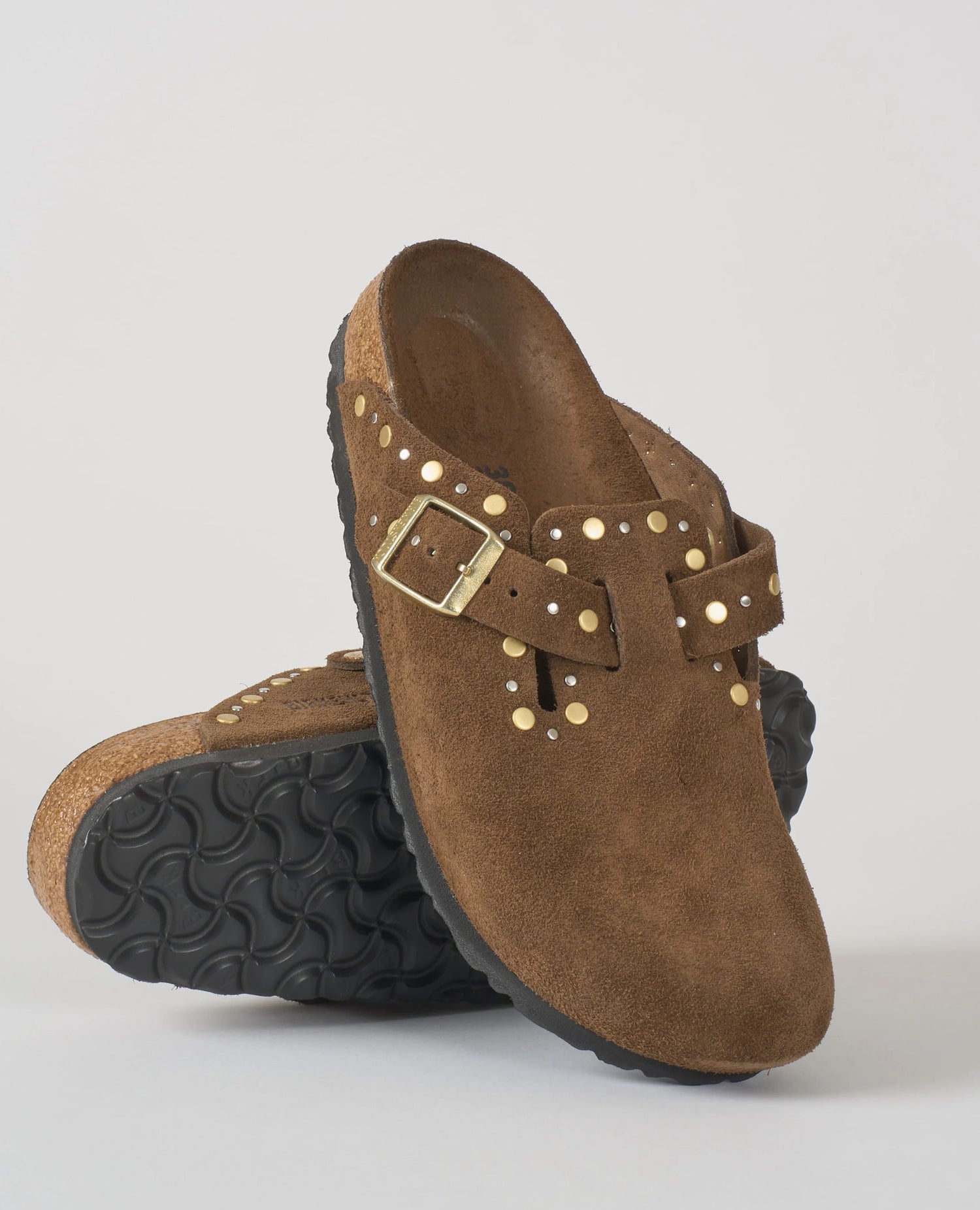 Rivet Suede Boston Carafe Tonal