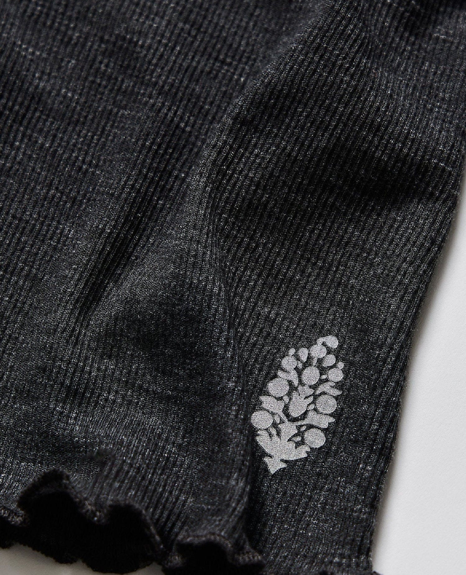 Breathe Easy Long Sleeve Pullover in Black