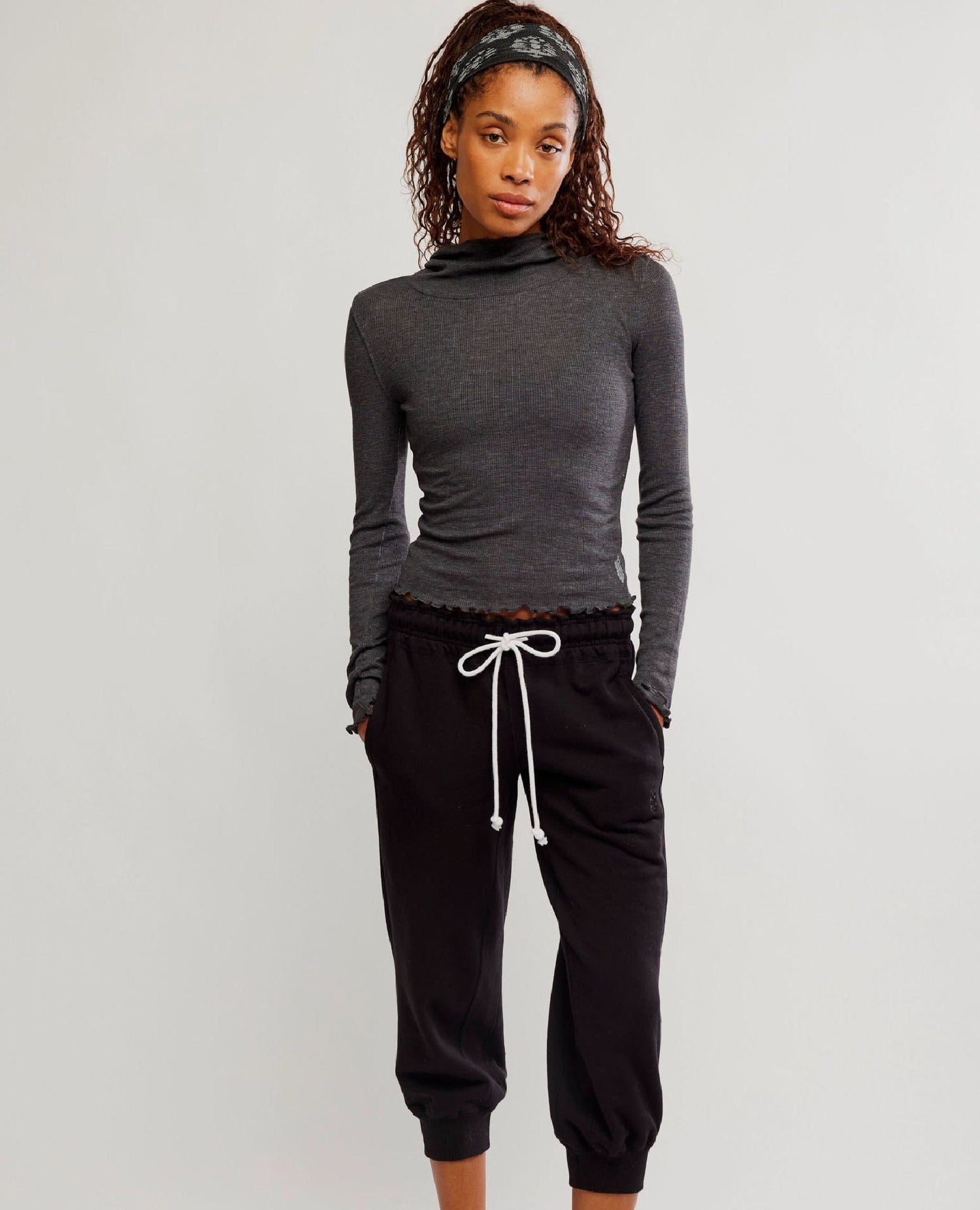 Breathe Easy Long Sleeve Pullover in Black