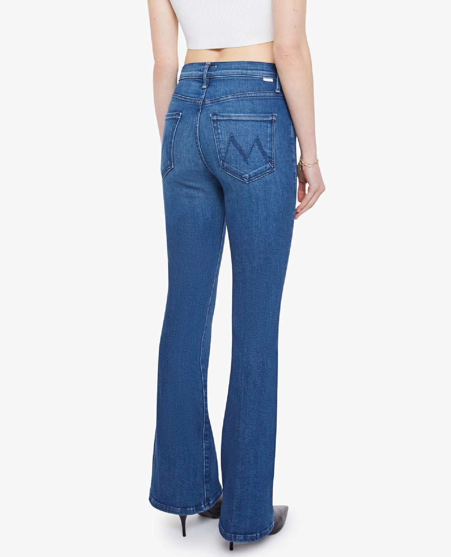 Weekender Nip It In The Butt