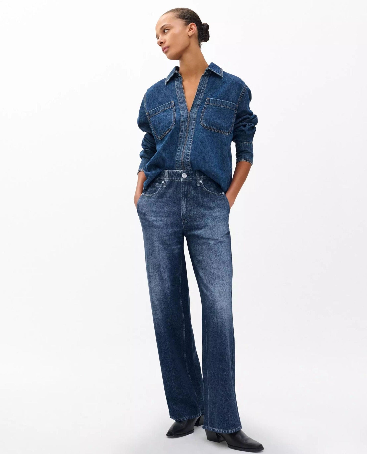 Viral Sweats Jean Petra