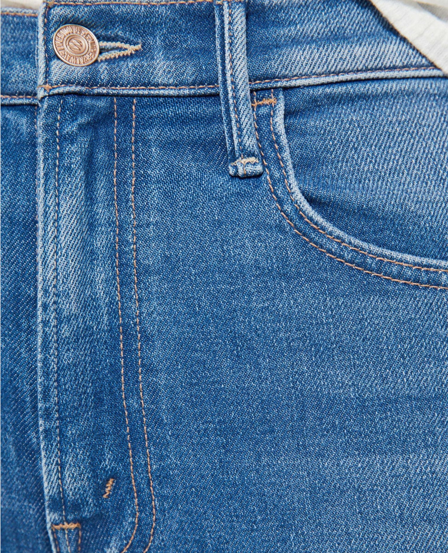 Hustler Skimp Kissing The Caddy