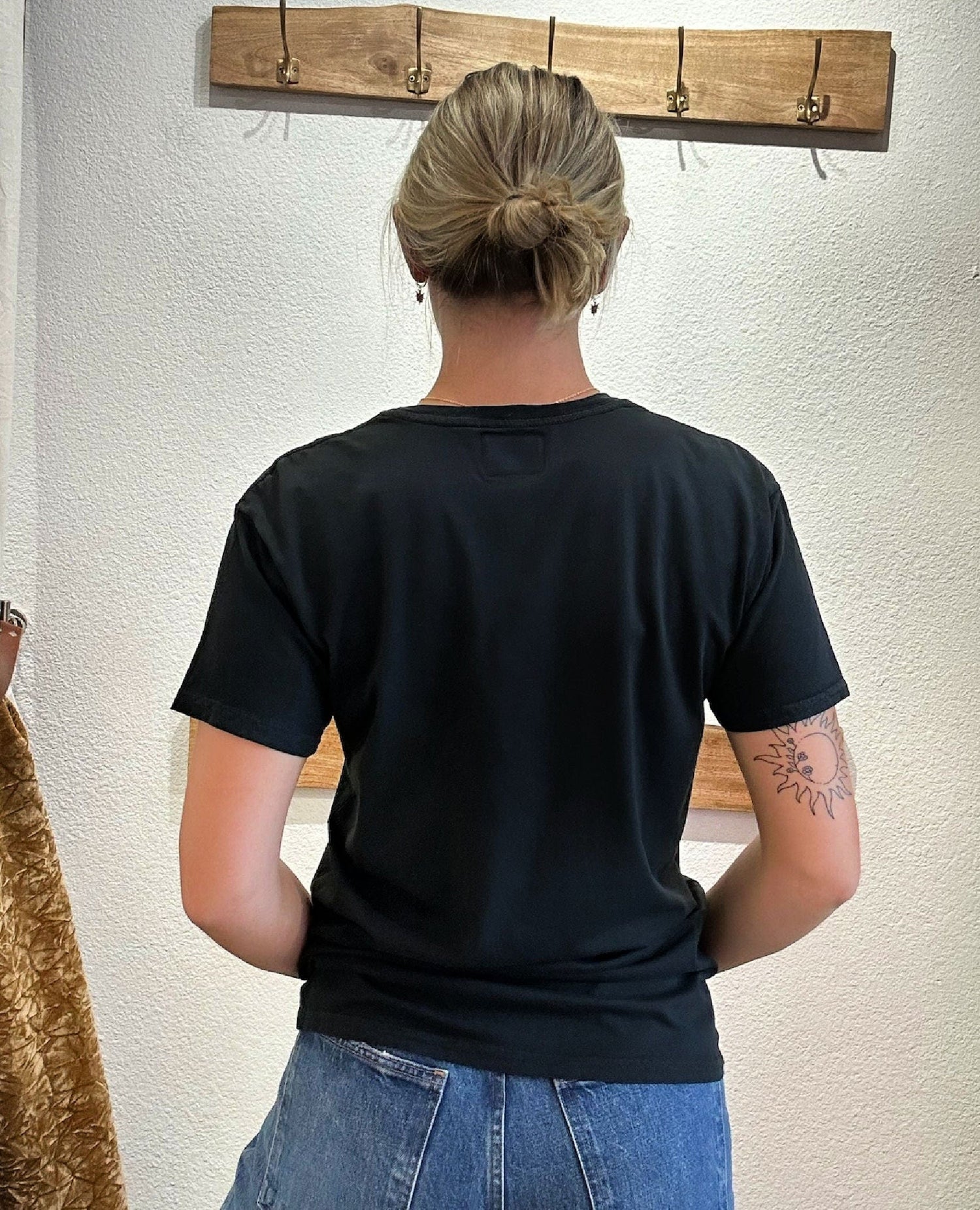 Support Live Music Vintage Black Tee