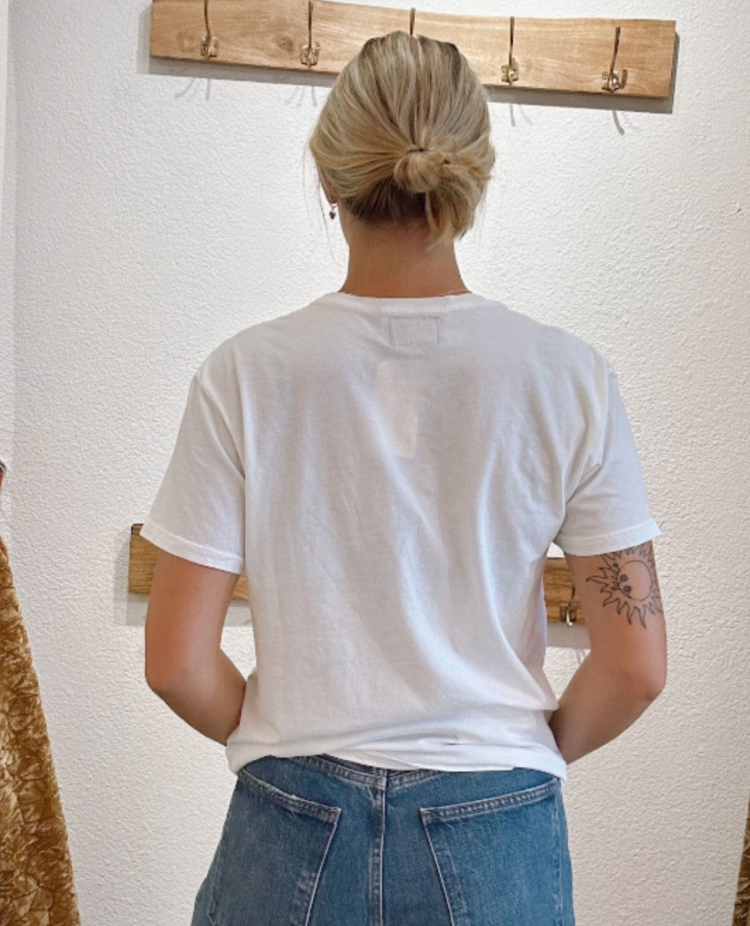 Support Live Music Vintage Ivory Tee