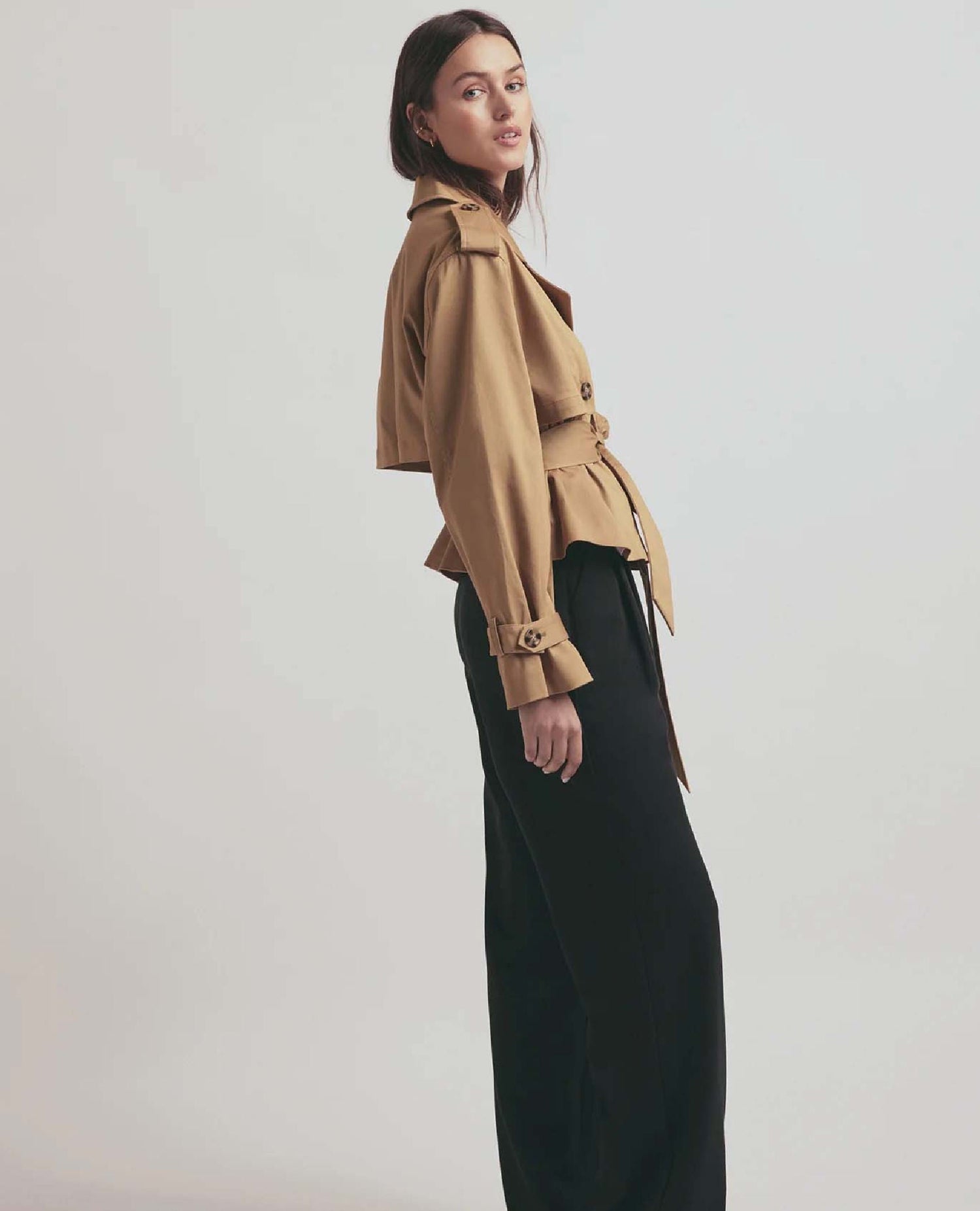 FAVORITE Cropped Trench Sand
