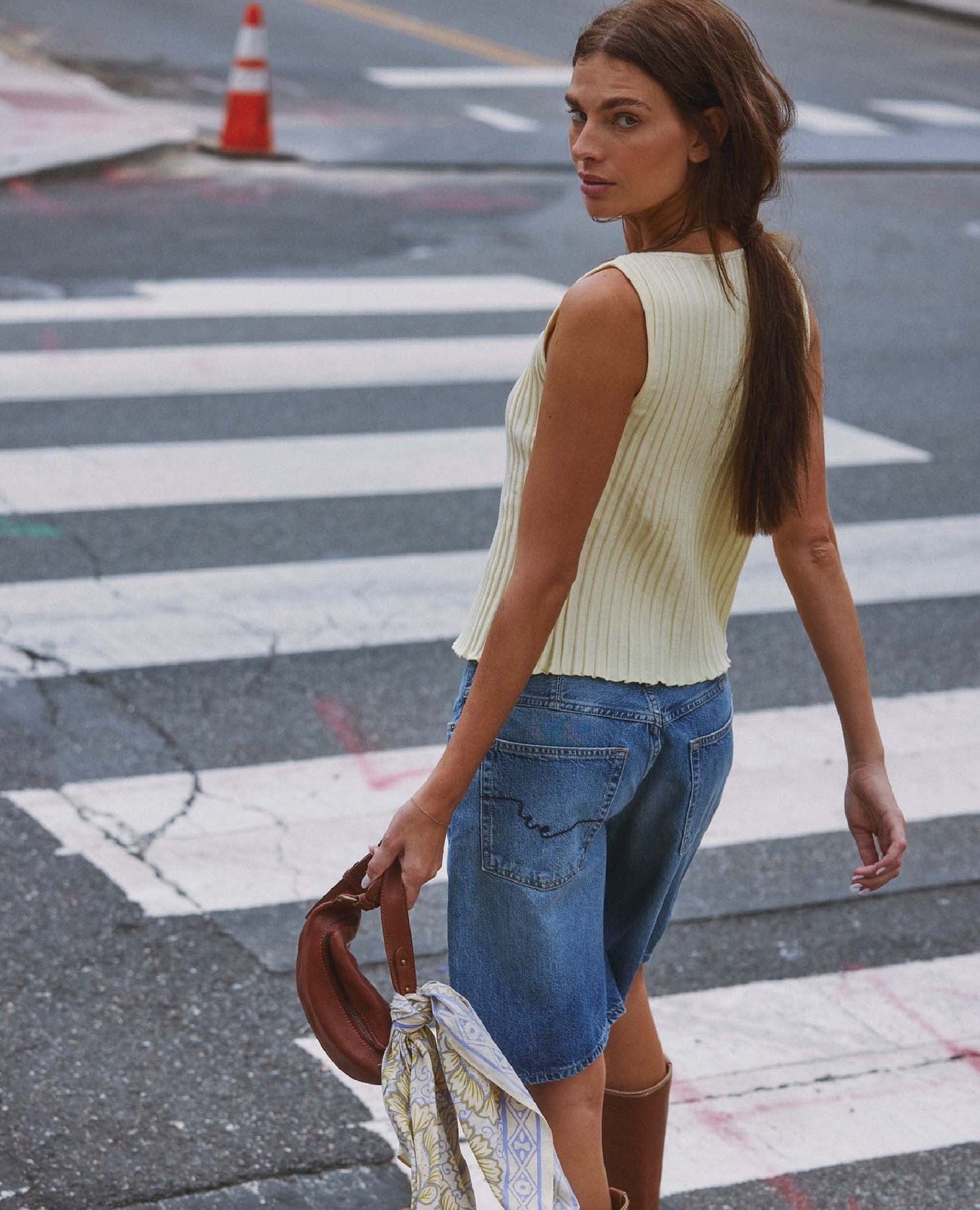 Tilly Button Vest Mellow Yellow