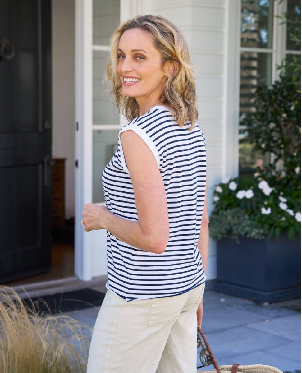 Aiden Tee White & Navy - PINK ARROWS