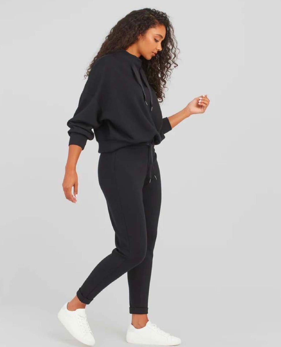 AirEssentials Tapered Pant - PINK ARROWS