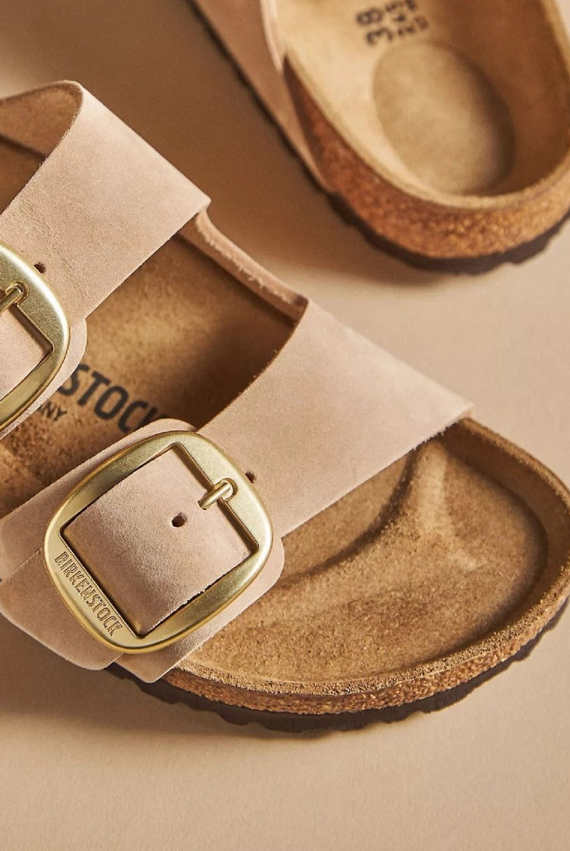 Arizona Big Buckle Sandcastle Nubuck - PINK ARROWS