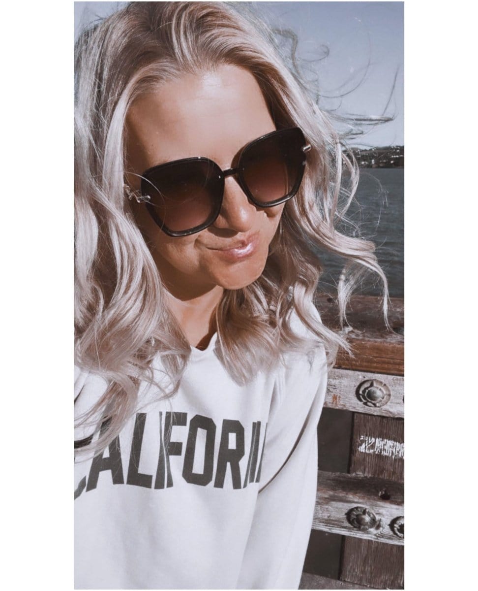 California Cream Vintage Sweatshirt - PINK ARROWS