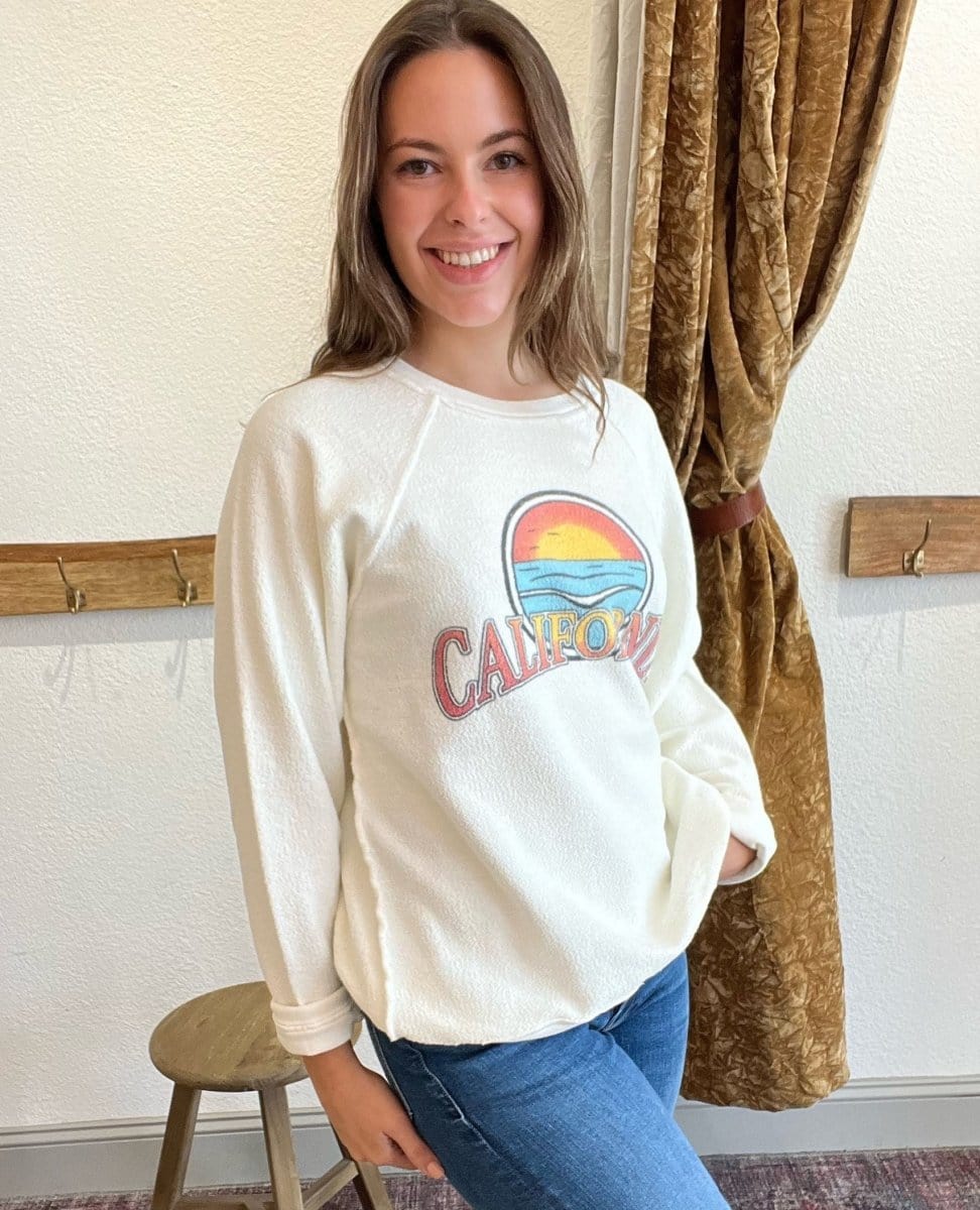 California Sun Cream Vintage Sweatshirt - PINK ARROWS