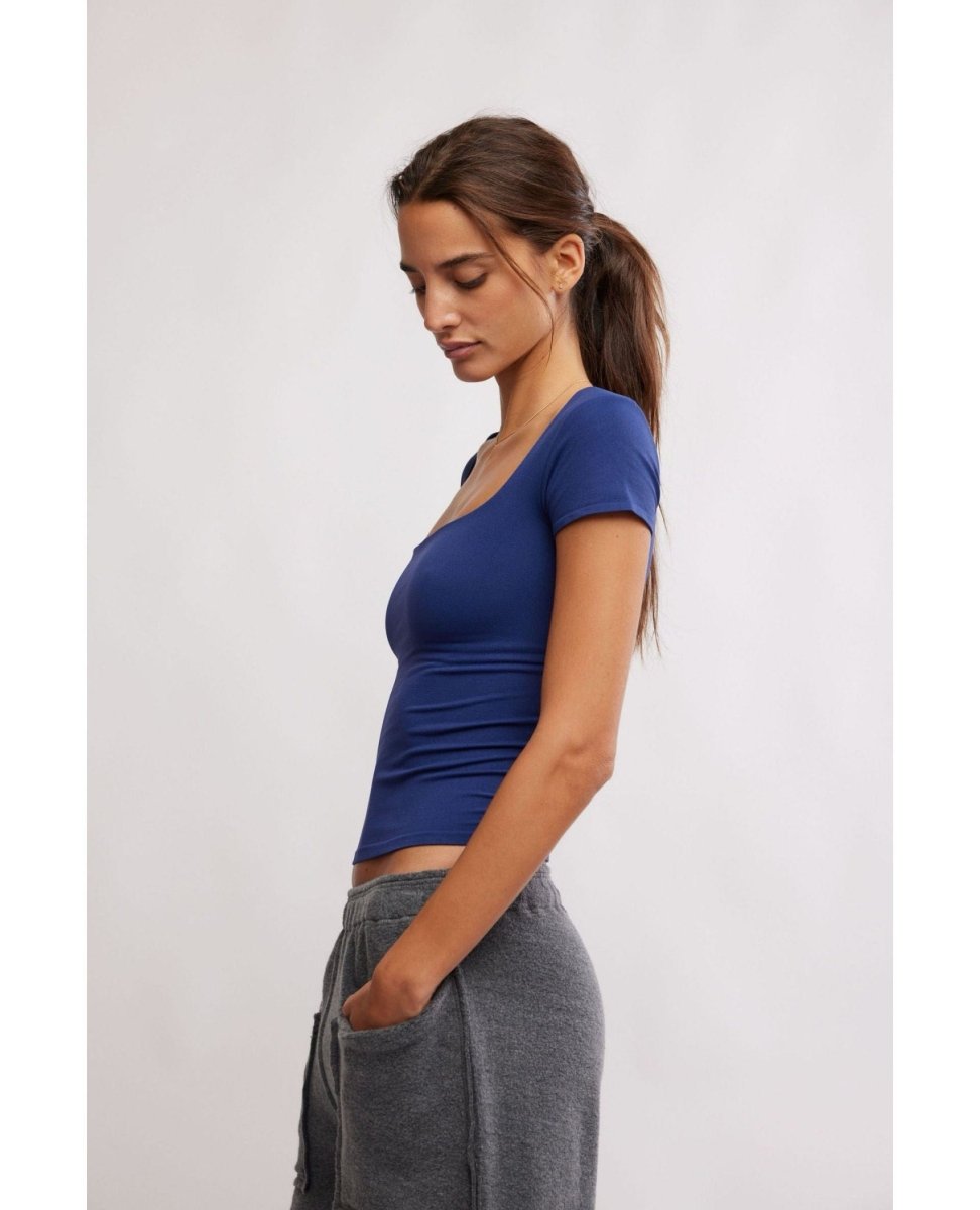 Clean Lines Baby Tee Indigo - PINK ARROWS