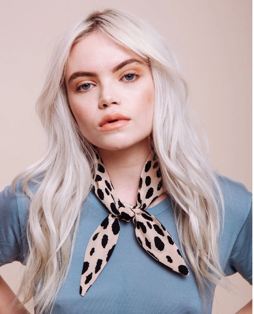 Devil in Disguise Champagne Scarf Tie - PINK ARROWS