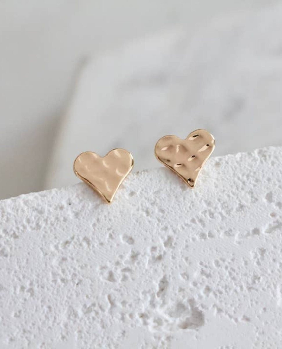 Hammered Heart Stud Earrings - PINK ARROWS