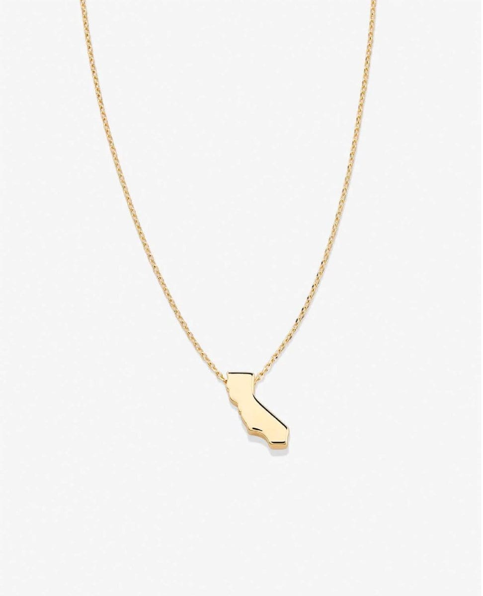 In The Heart Of California Necklace Gold - PINK ARROWS
