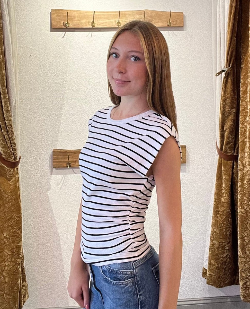 Joni Top White/Black Stripes - PINK ARROWS