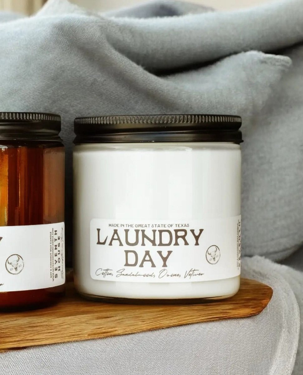 Laundry Day Cotton & Sandalwood Candle - PINK ARROWS