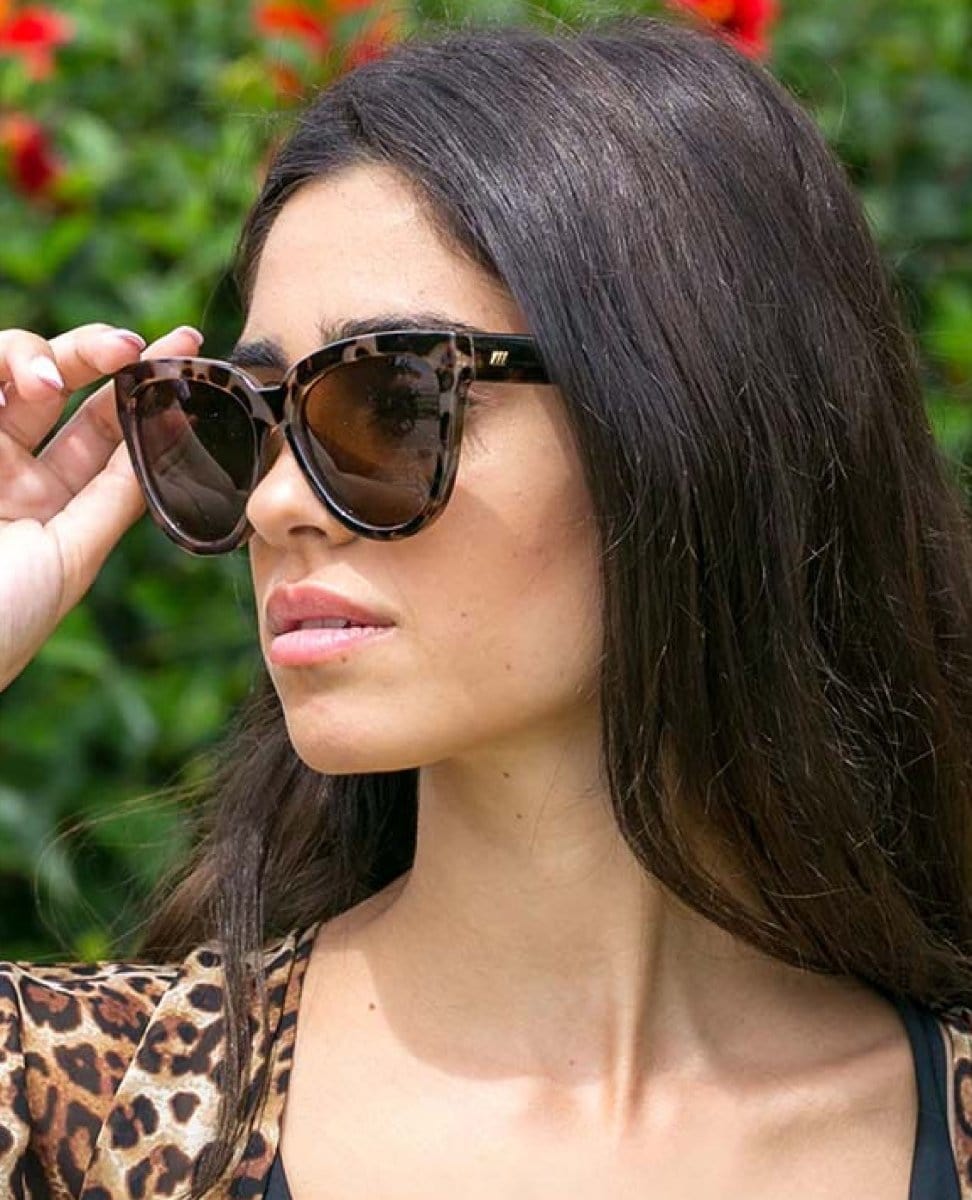 Le Spec Liar Liar Volcanic Tortoise - PINK ARROWS