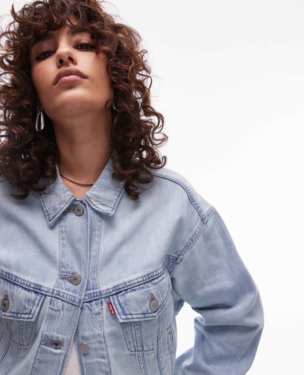 Levi's 90's Trucker Jacket She Knew - PINK ARROWS