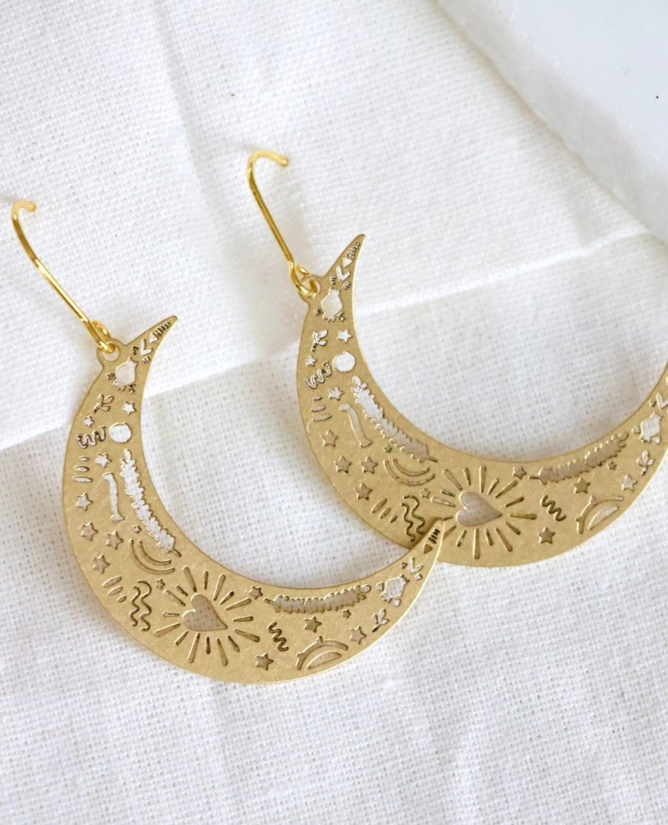 Moon Crescent Earring - PINK ARROWS