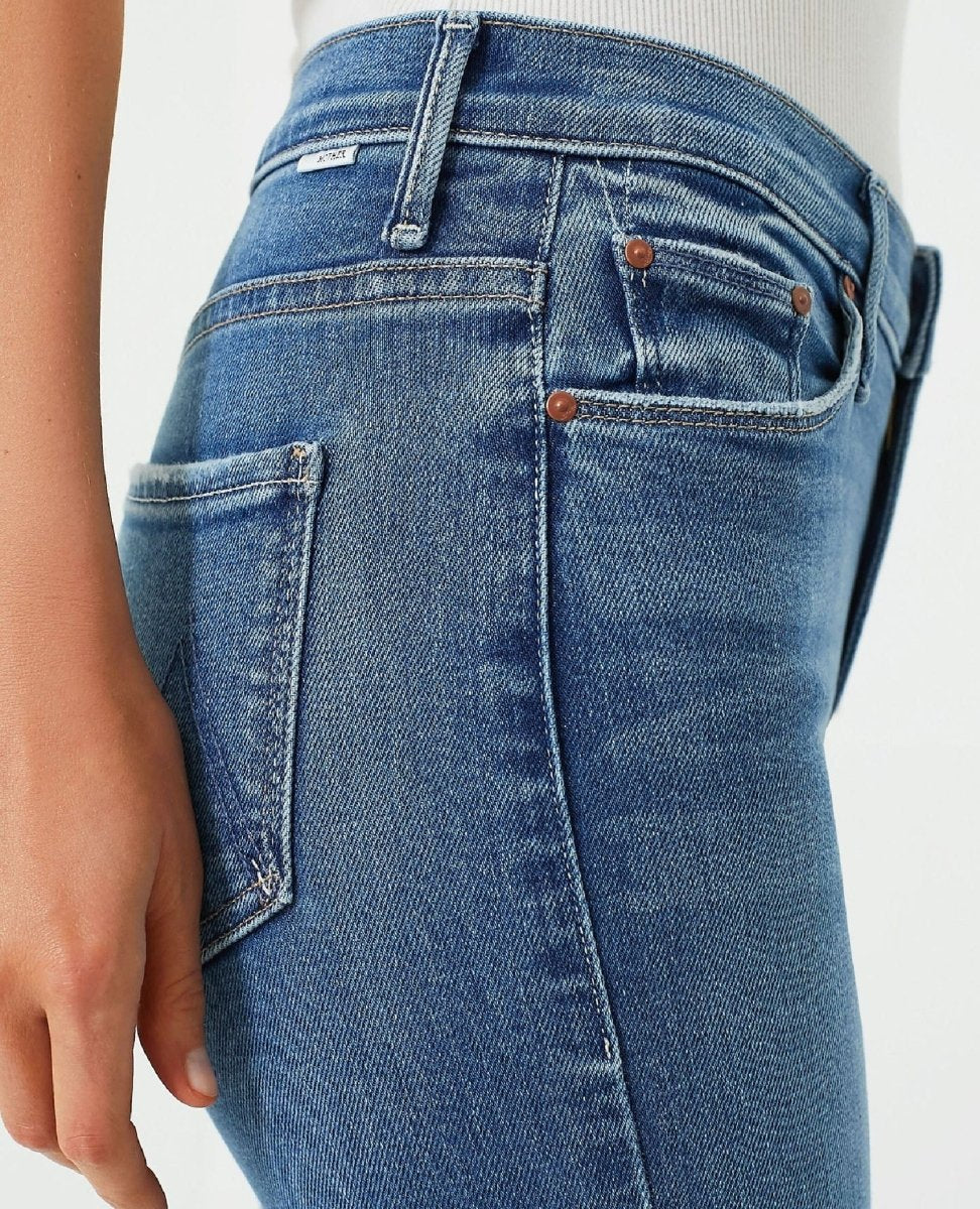 MOTHER Denim Weekender Bootcut Layover - PINK ARROWS