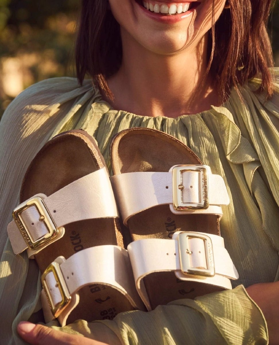 Sydney Luxe Buckle Graceful Pearl White - PINK ARROWS