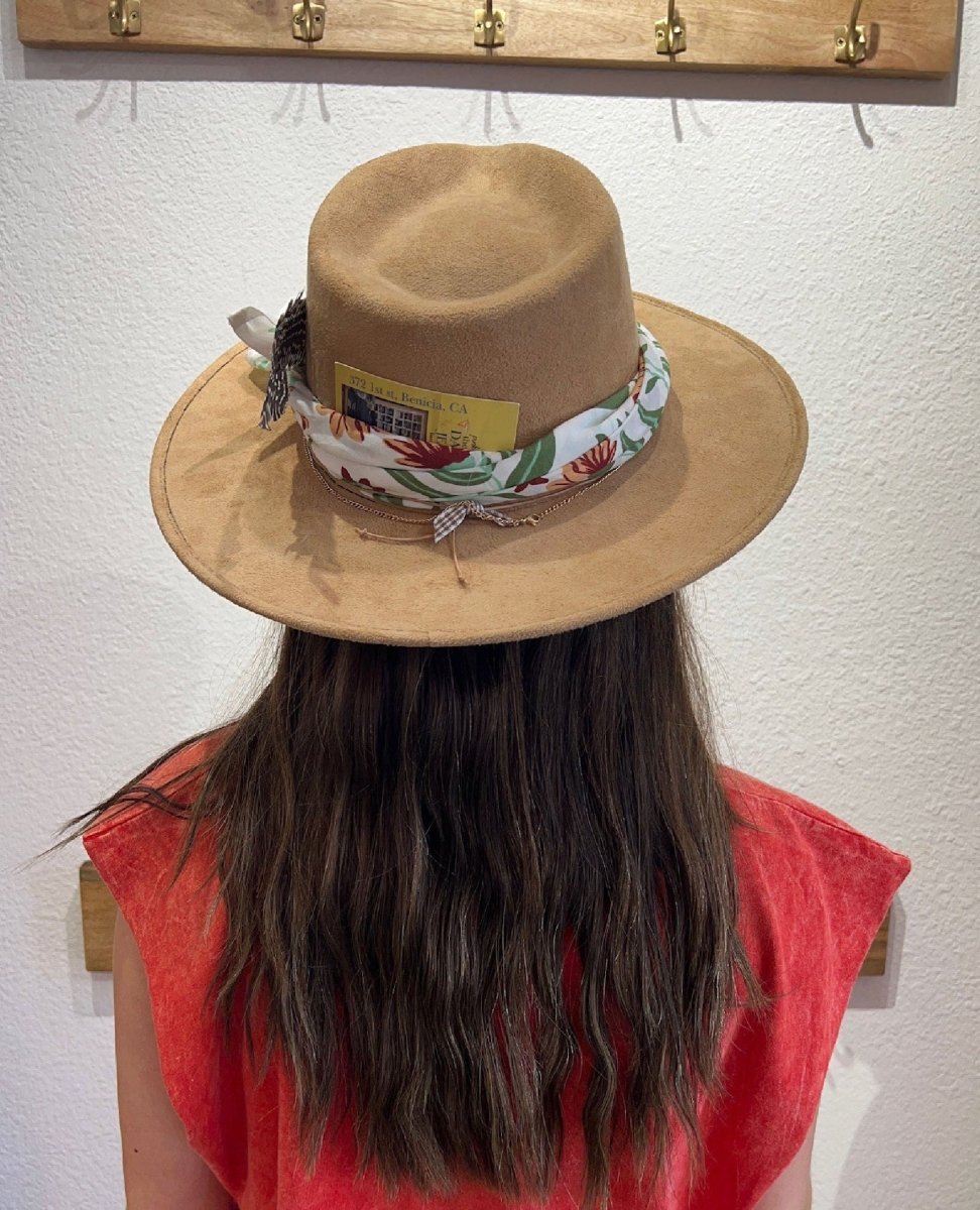 The Nomad Fedora Camel - PINK ARROWS