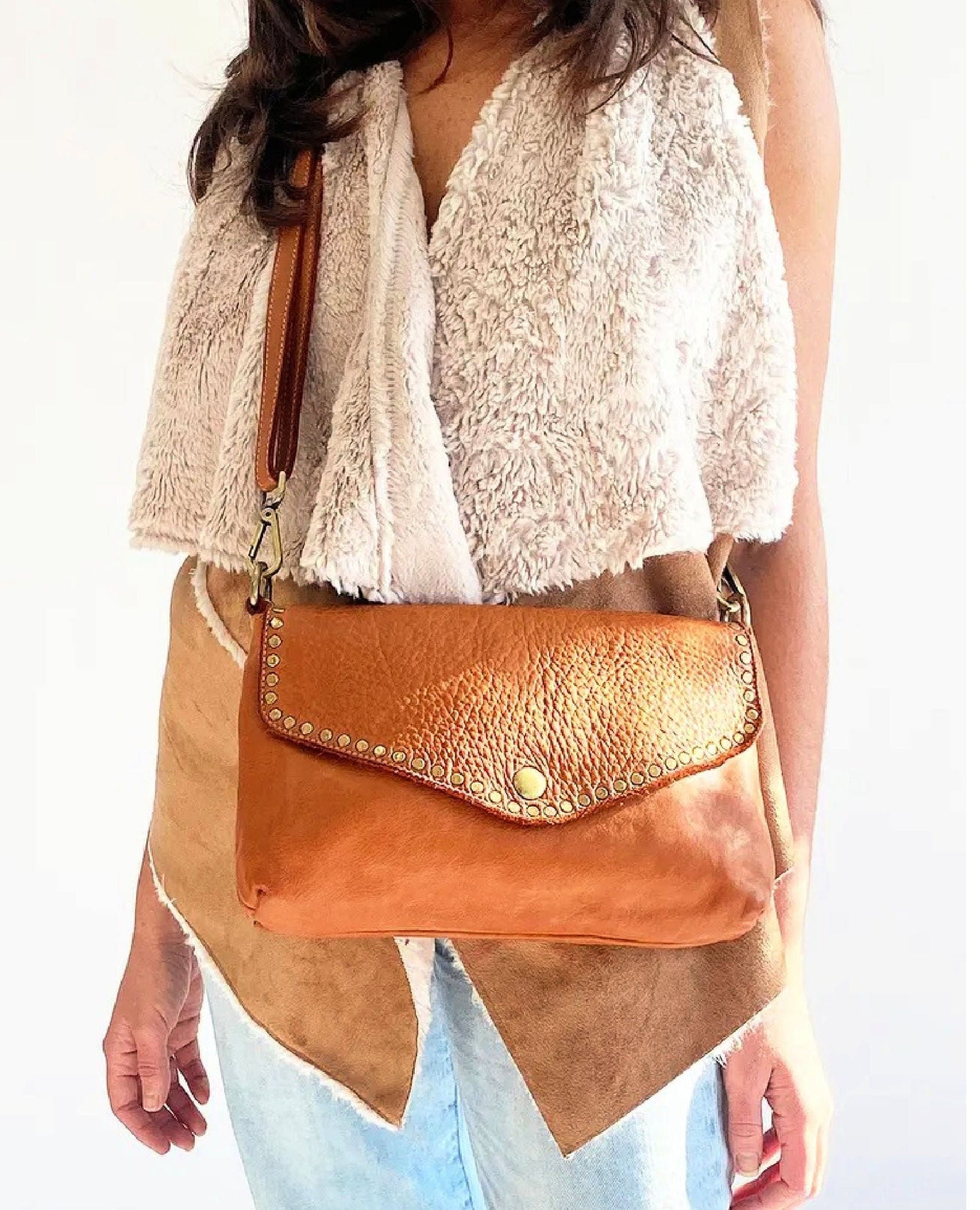 Bolsa Nova Aria Crossbody Cognac