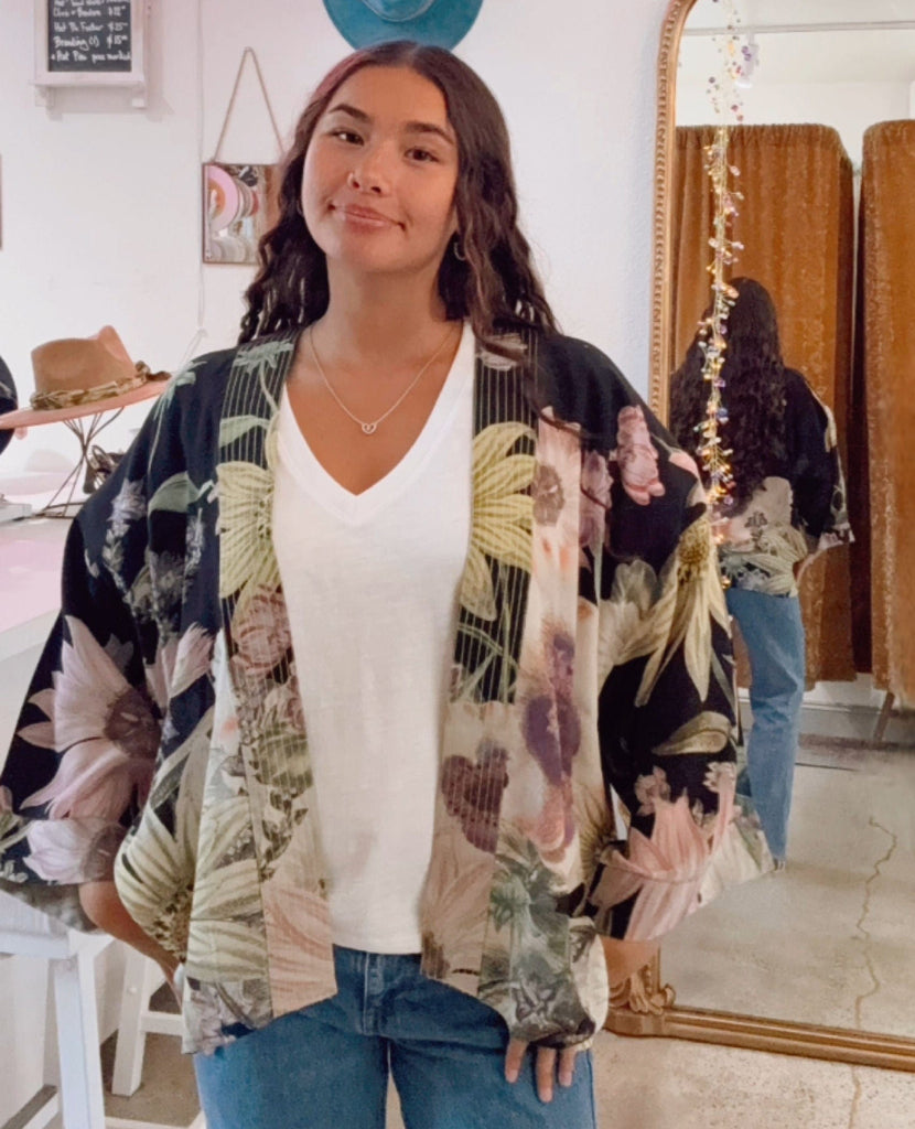 Daisy Black Short Kimono