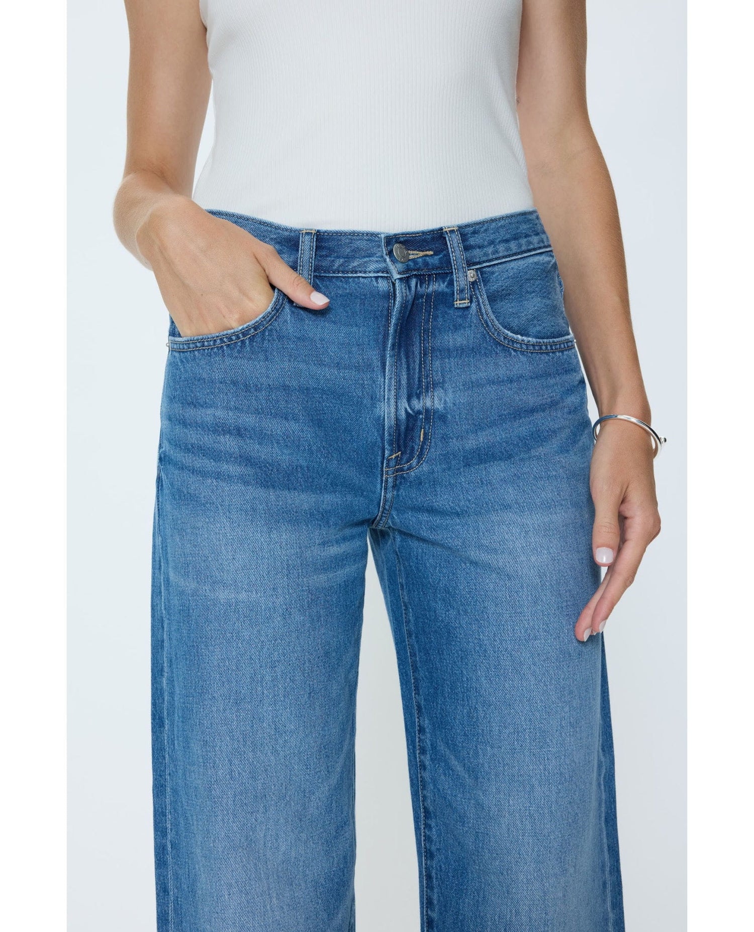Donny Rolled Hem Boyfriend Jeans in Heartfelt