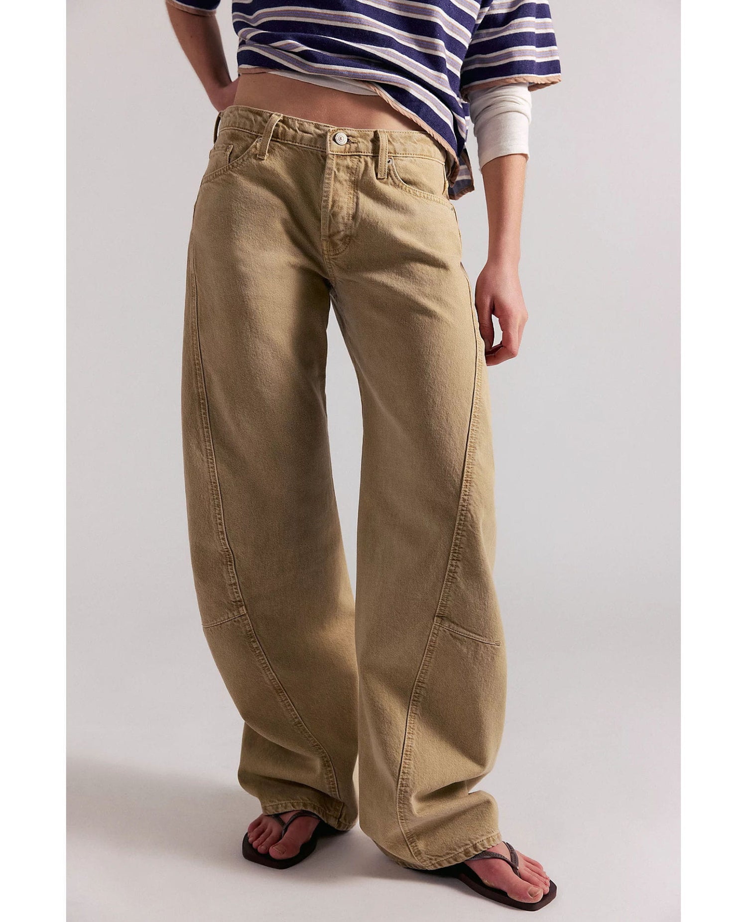 Fable Twisted Seam Jean in Oat Latte