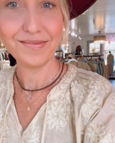 Floral Imprint Top Tea Stain