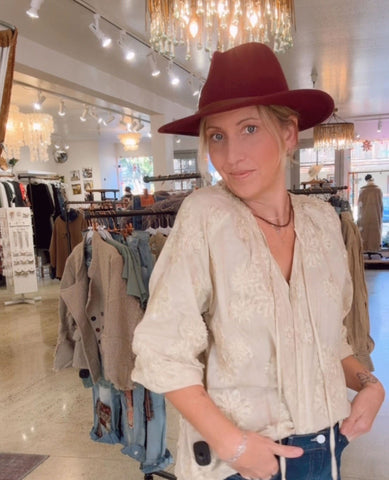 Floral Imprint Top Tea Stain