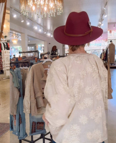 Floral Imprint Top Tea Stain