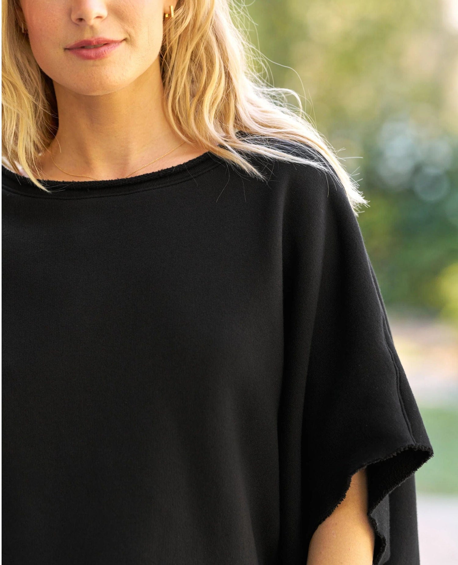 Olive Capelet in Black