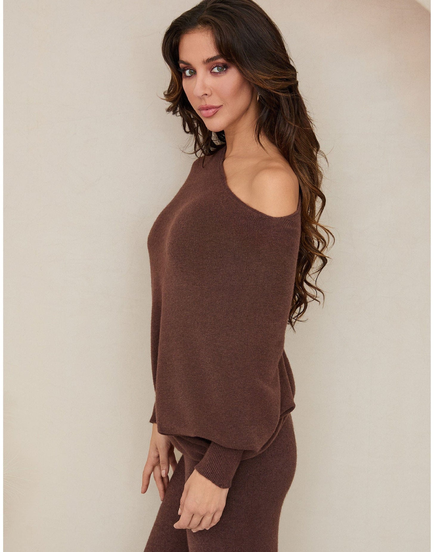 Asymmetric Sweater Chocolate