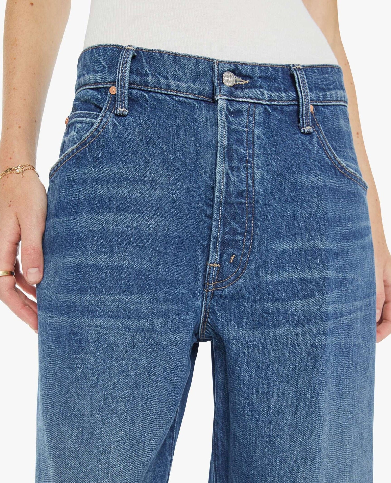 Delinquent Button Ankle Run With It