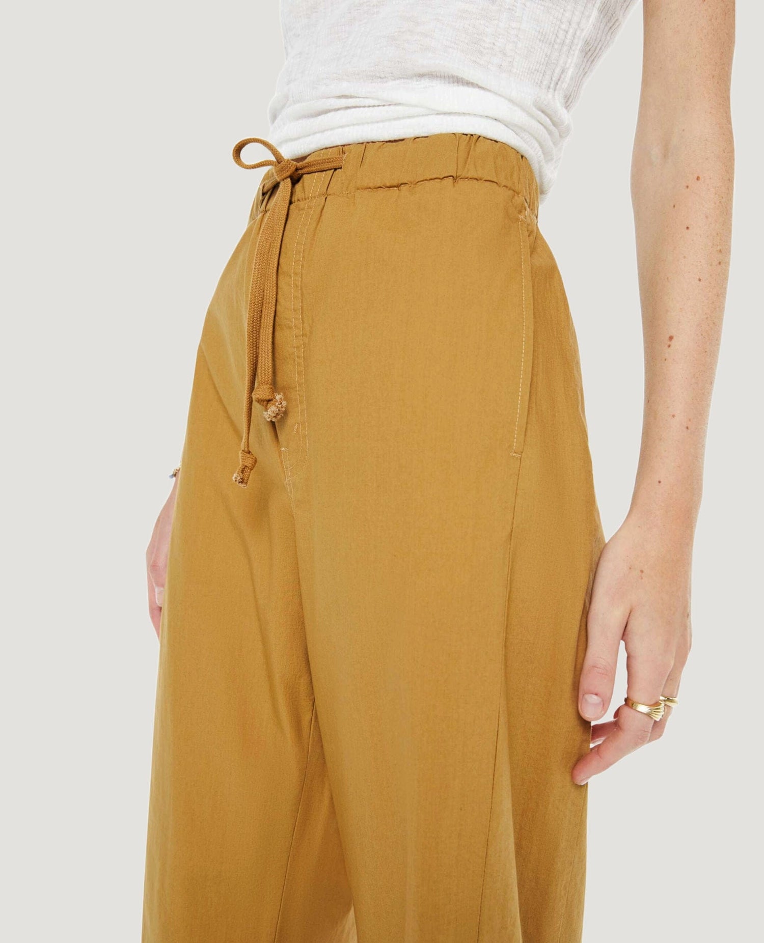 Drawn Half Pipe Ankle Gold