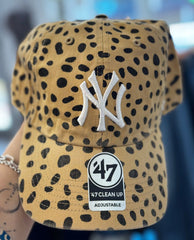 NY Baseball Hat Cheetah Light Tan