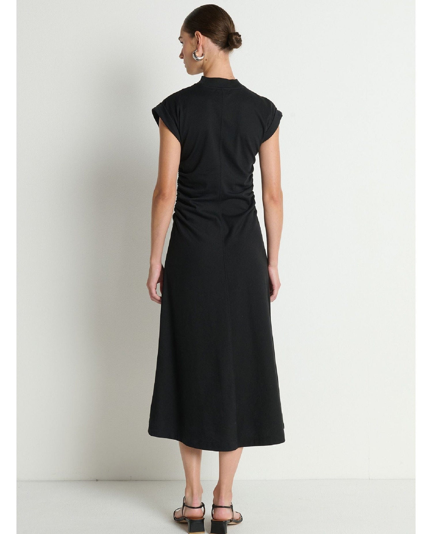 Neva Midi Dress Black