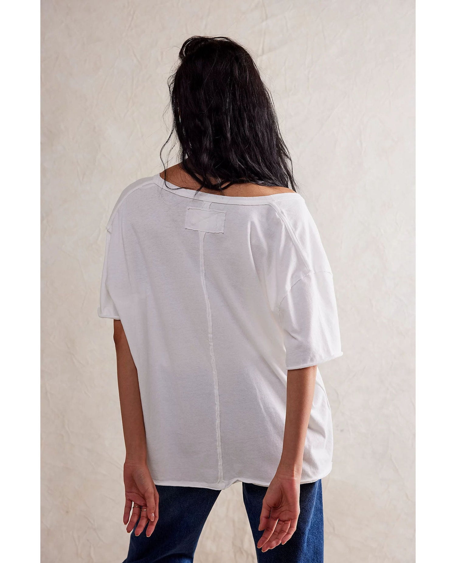 Nina V-Neck Tee Ivory