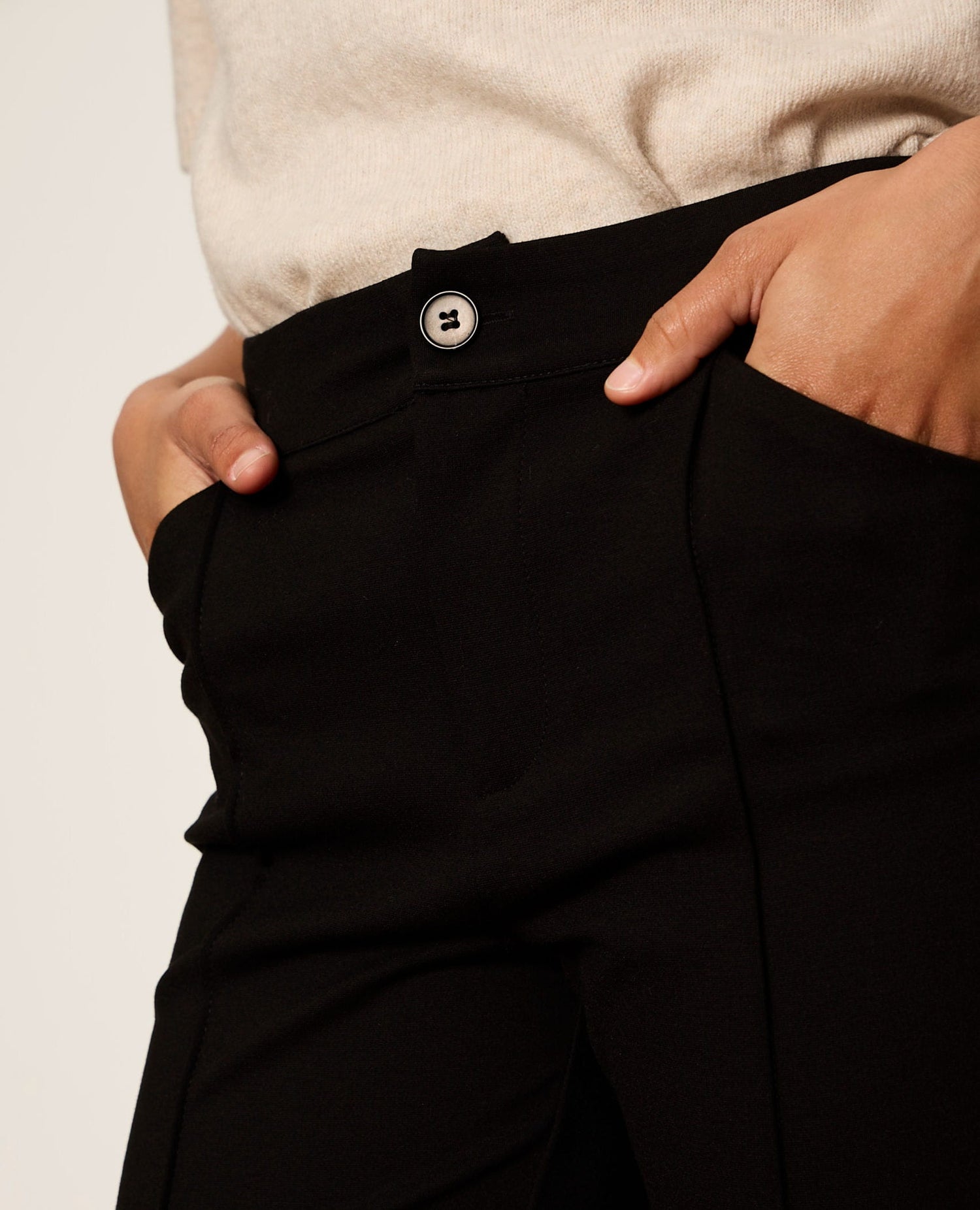Mainline Ponte Flare Pant Black