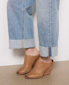 Ayla Baggy Cuffed Crop Skylights - PINK ARROWS