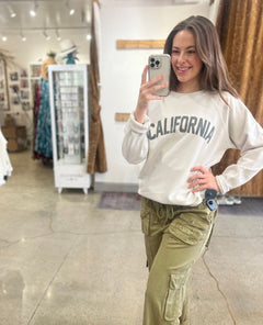 California Cream Vintage Sweatshirt - PINK ARROWS