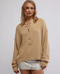 Cocoa Henley Sweater Sugar Cookie - PINK ARROWS