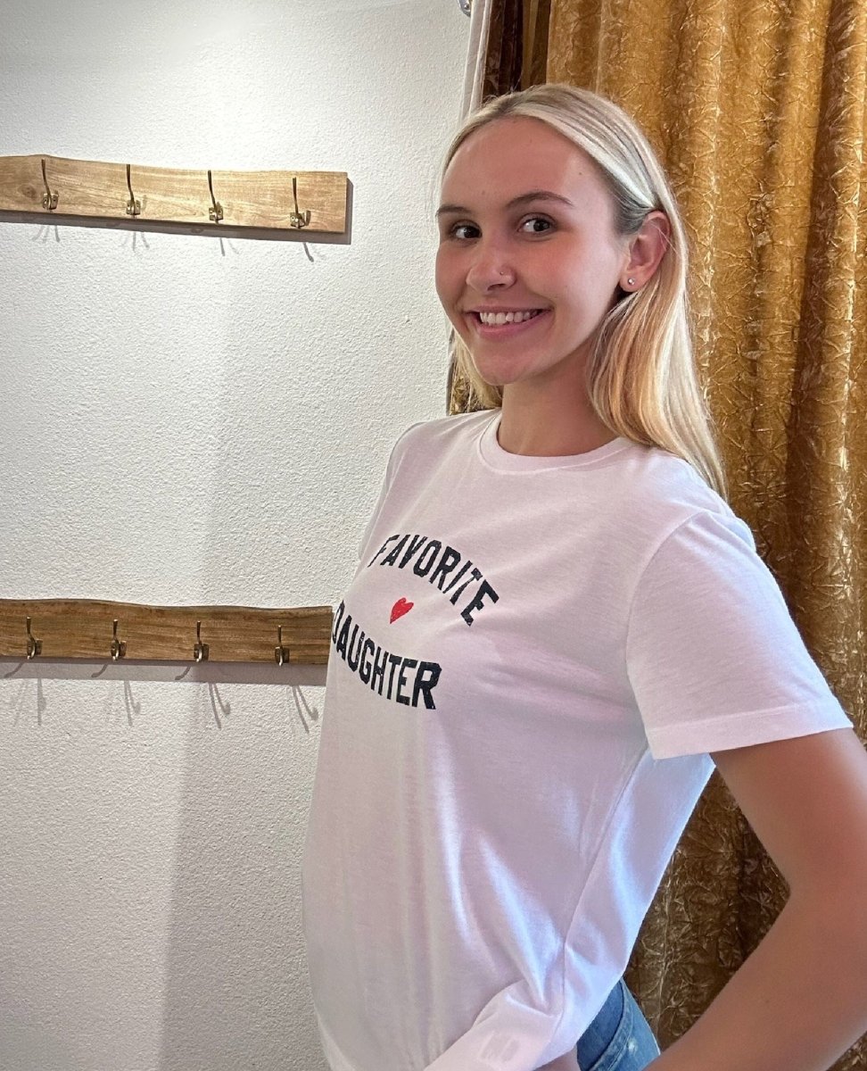 Favorite Daughter Tee White - PINK ARROWS
