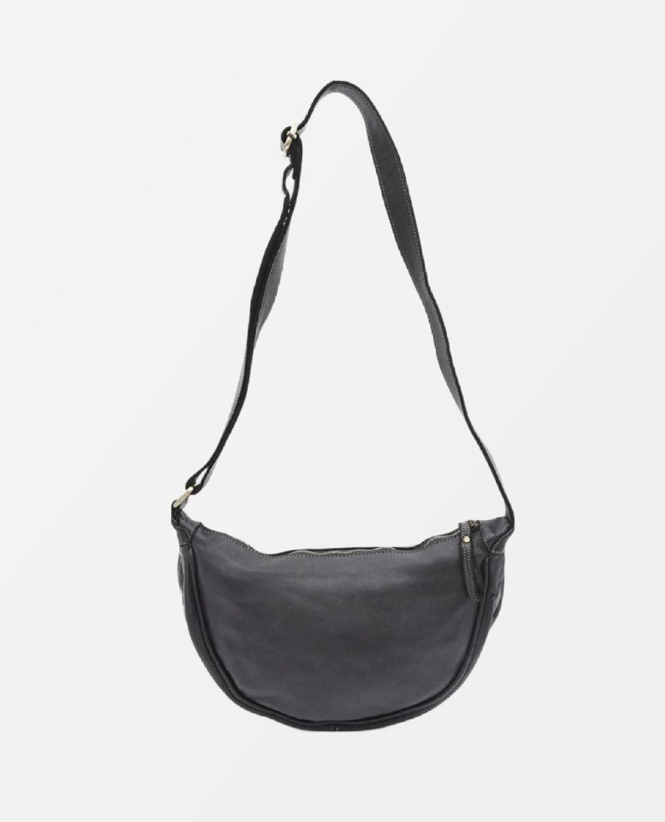 Hug Hobo Bag in Black - PINK ARROWS