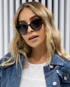 Le Spec Armada Sunglass Black - PINK ARROWS