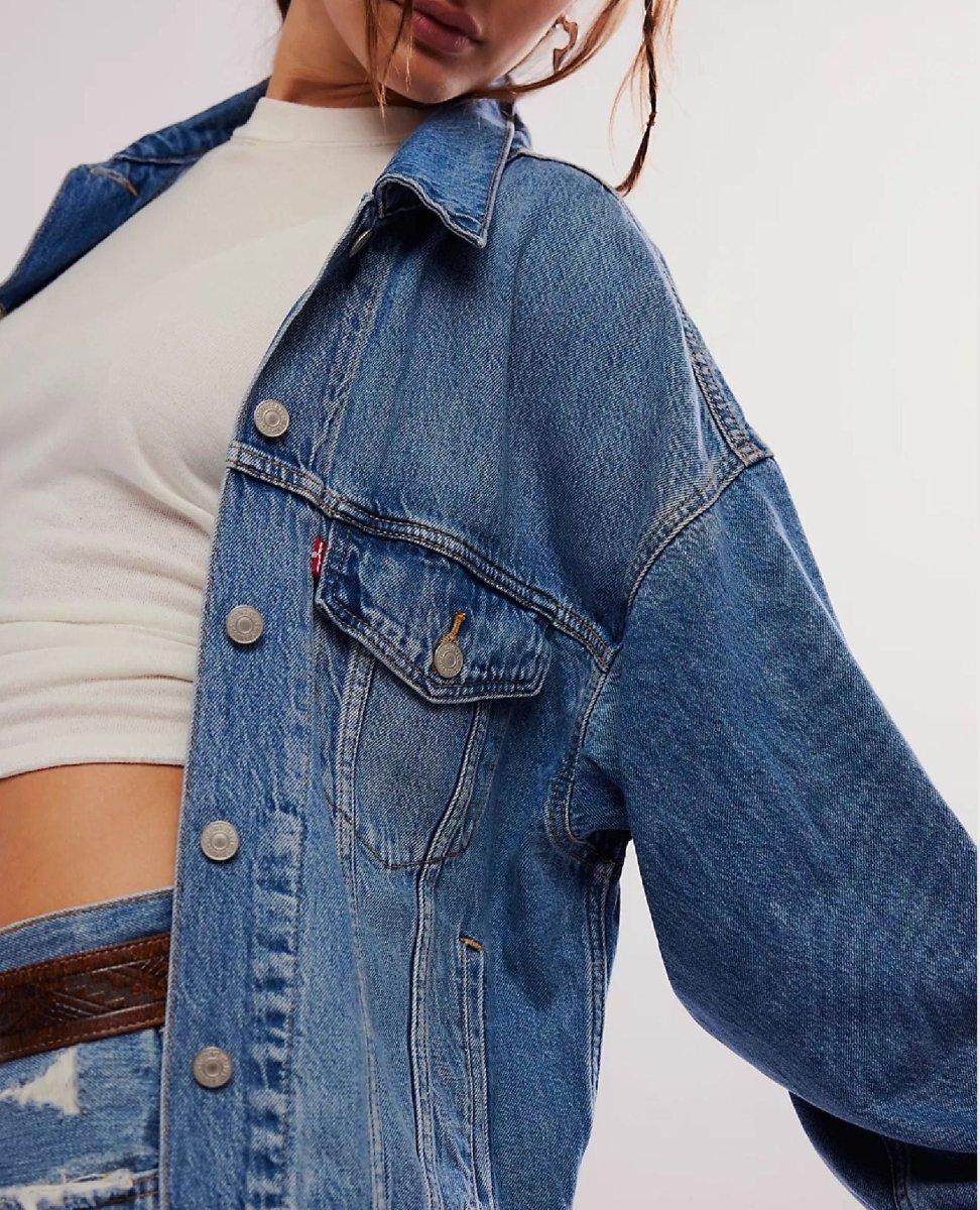 Levi's 90's Trucker Jacket Soft As Butter Dark - PINK ARROWS