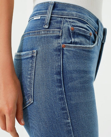 MOTHER Denim Weekender Bootcut Layover - PINK ARROWS